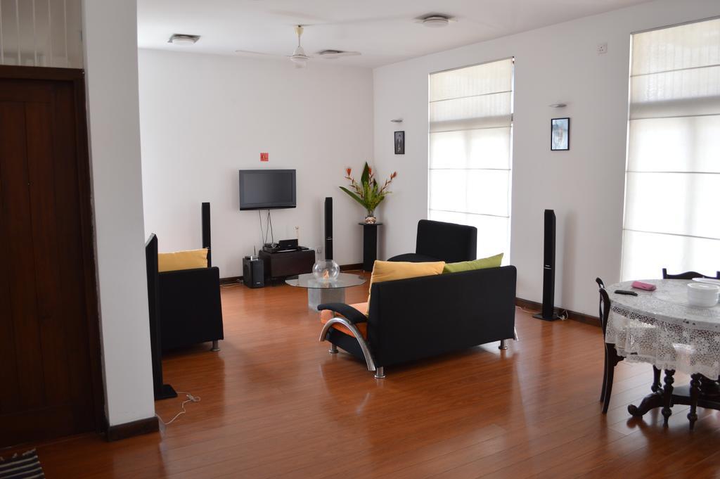 Star Class Comfort In Capital City Battaramulla Rum bild